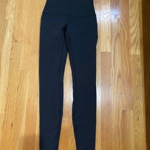 Lululemon wunder unders black size 4